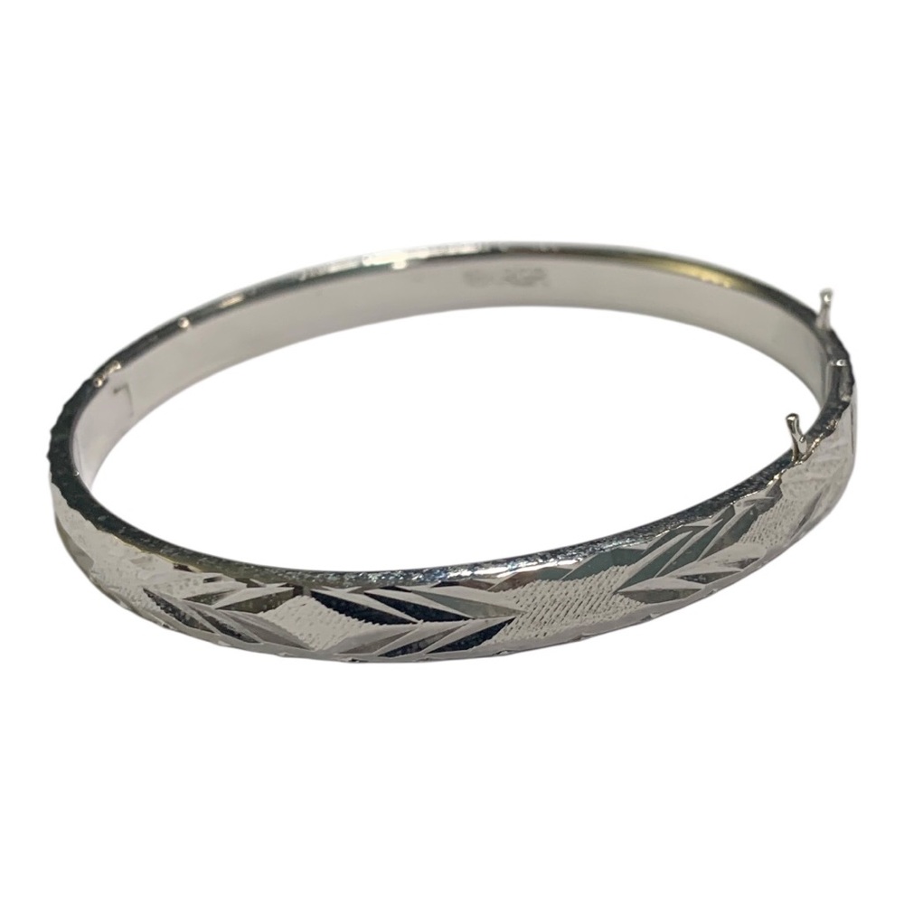 Vintage White Gold 18k RGP Diamond Cut Bangle Bracelet